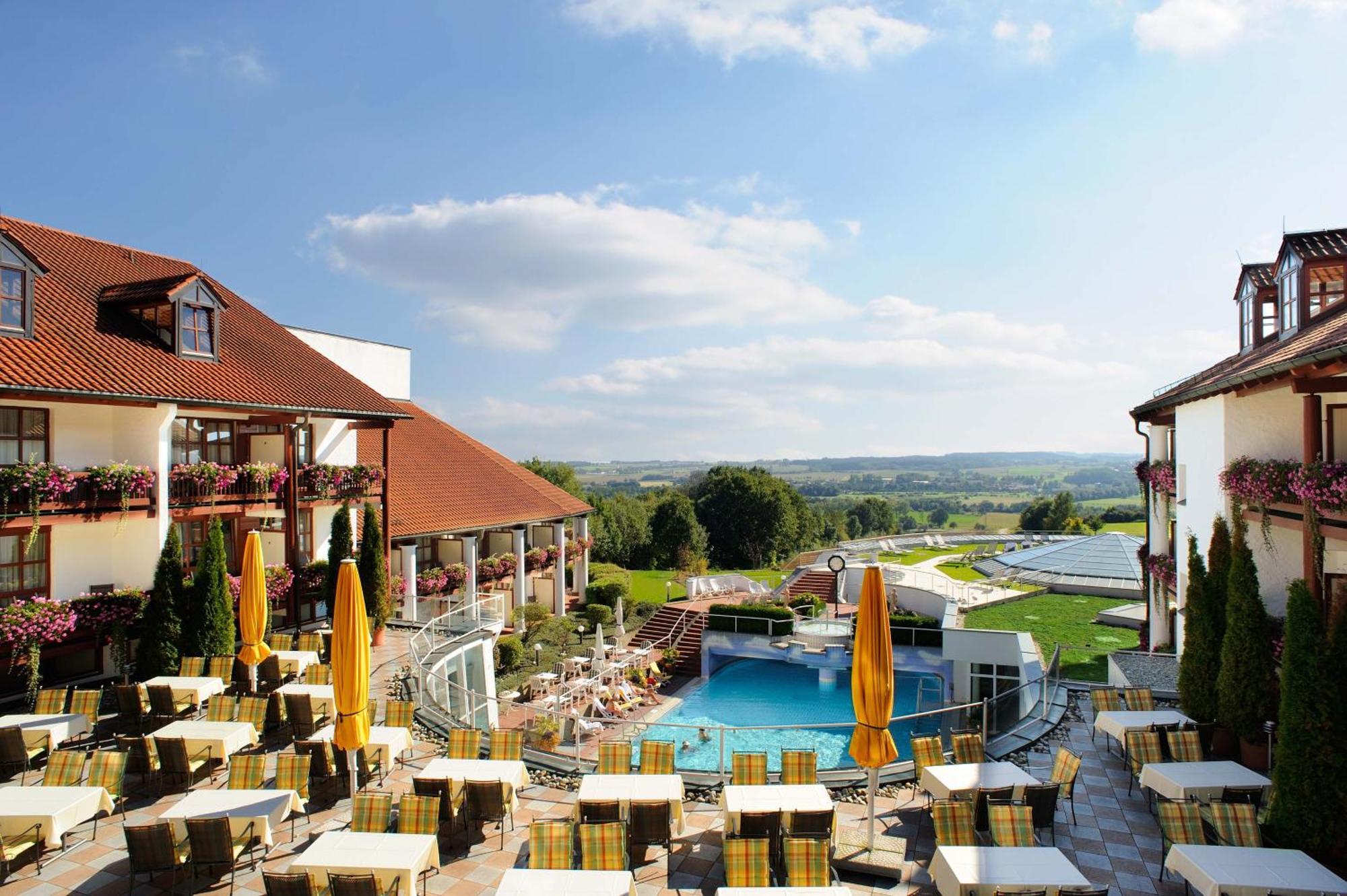 Quellness- und Golfhotel Fürstenhof Bad Griesbach  Exterior foto